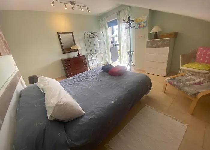 ático En Con Todas Comodidades *